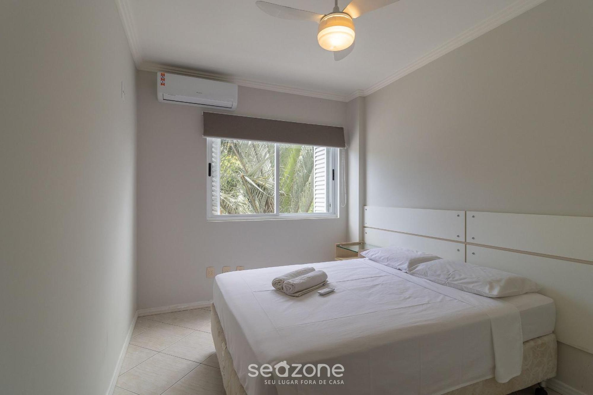Apto Com Churrasq ótima Localização Jurerê Ccb103 * Florianópolis